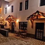 Ra House